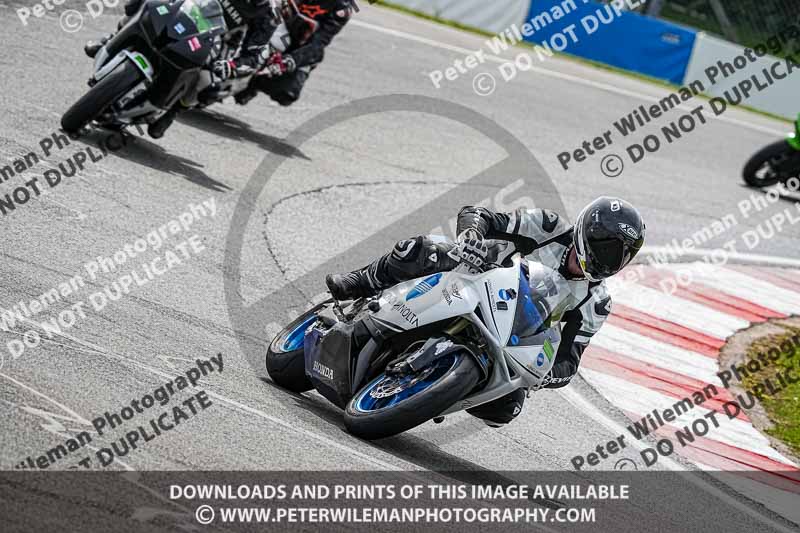 donington no limits trackday;donington park photographs;donington trackday photographs;no limits trackdays;peter wileman photography;trackday digital images;trackday photos